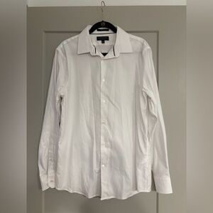 Banana Republic men’s slim fit dress shirt